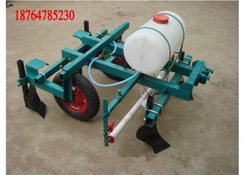 高端噴藥地膜覆蓋機(jī)正規(guī)產(chǎn)品價(jià)格低