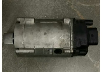 寶馬3系 F35方向機(jī)電機(jī) 減震器 空調(diào)泵 水箱