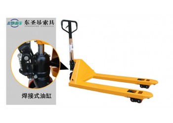 地牛叉車存放環境對手動搬運車隊哪些部位有影響?