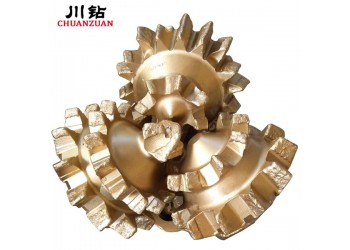 13 3/4"IADC127 鋼齒三牙輪鉆頭橡膠密封