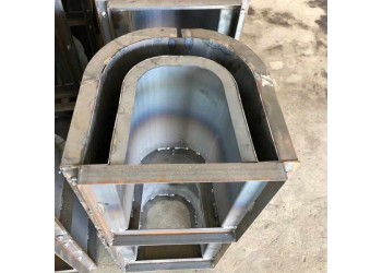 供應(yīng)高速公路流水槽模具 流水槽鋼模具 歡迎咨詢
