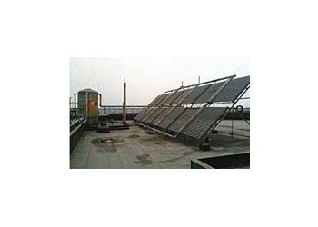 化工廠洗浴太陽能熱水工程