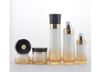 護膚品瓶生產廠家，玻璃瓶生產廠家，護膚品玻璃瓶生產廠家