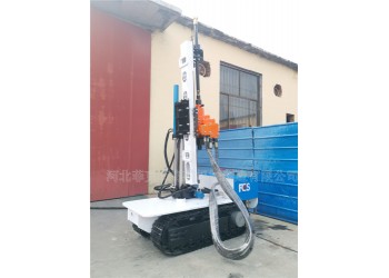 河北菲克森礦用氣動履帶式鉆機