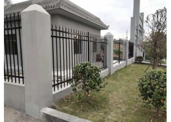 貴陽鐵藝圍欄銅仁鋅鋼圍欄遵義鐵藝大門畢節(jié)鋅鋼護欄廠家