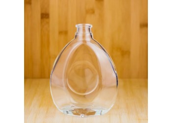 廣州白云區(qū)酒瓶拋光打磨廠家，廣州白云區(qū)酒瓶絲印燙金廠家