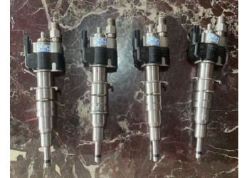 寶馬噴油嘴 節(jié)氣門 發(fā)電機 汽油泵 氣門室蓋 水箱