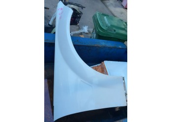 奔馳C63葉子板 前擋玻璃 雨刮連動桿 升降器 水箱