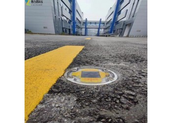 太陽能供電續航！地下管線防外損太陽能警示系統長效預警